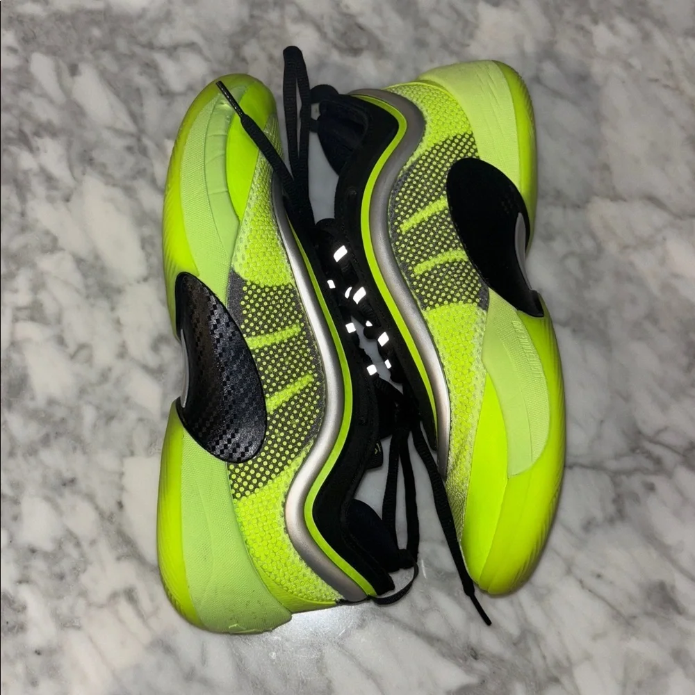 adidas stylish sneakers